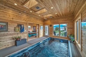Ennis Lake Studio with Kayak, Pool and Fire Pit!